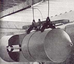 פצצת-תבערה מתוצרת 'תעש' לחיל-האוויר (טייסת ה"הגנה")